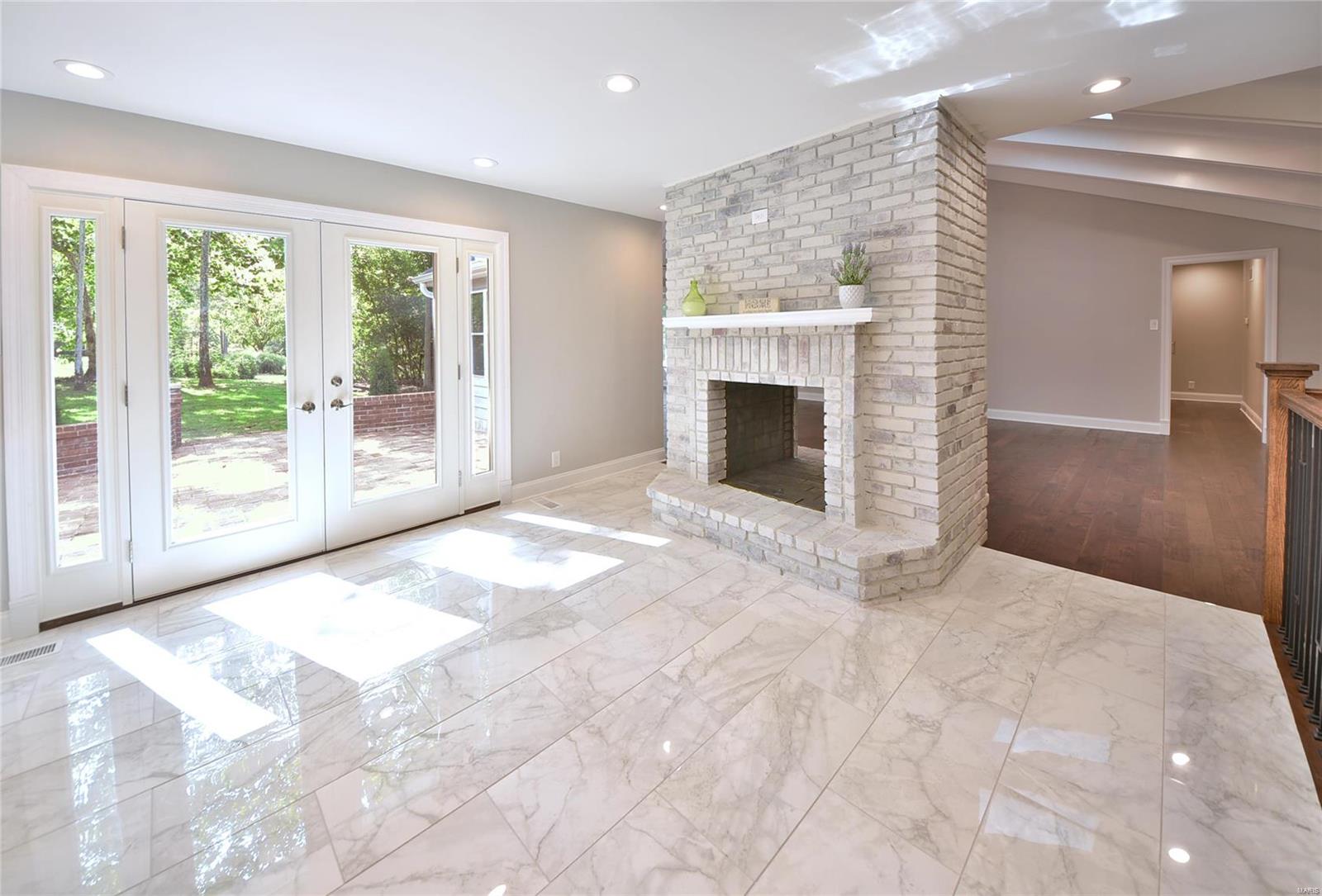 Ladue Aire Estate - Residential