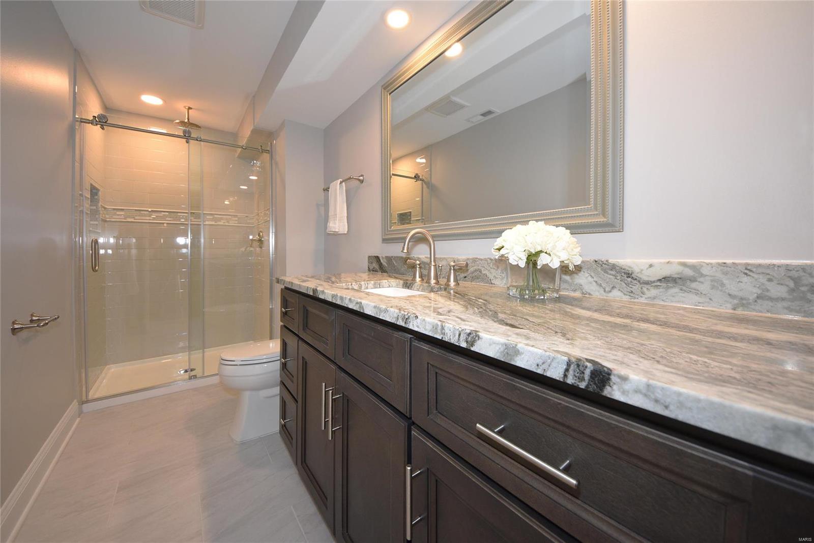 Ladue Aire Estate - Residential