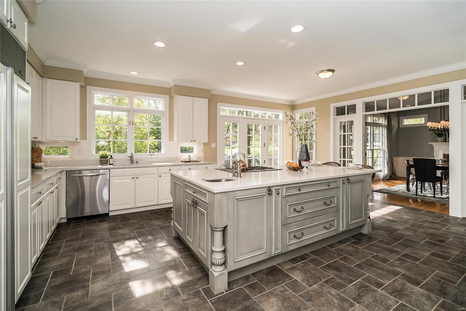 Kings Cove - Residential