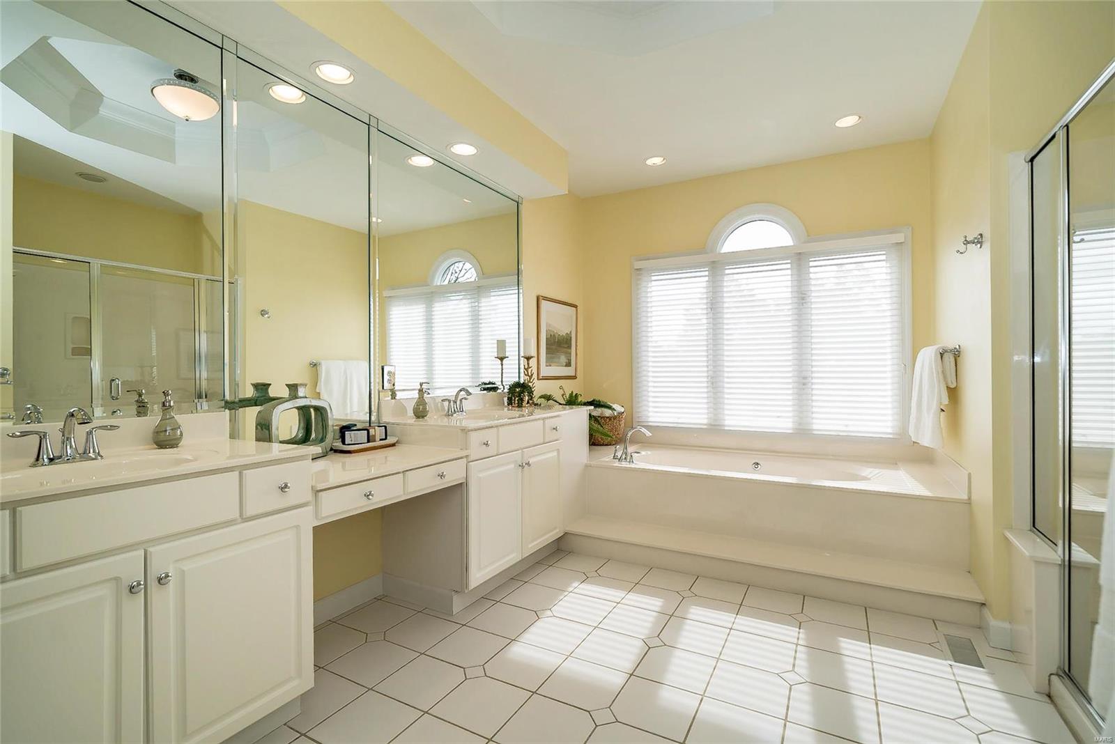 Kings Cove - Residential