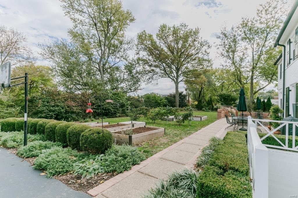 West Ladue - Residential