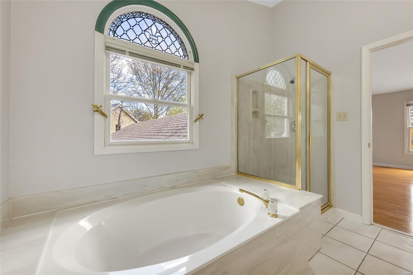 Wildwood, Missouri 63038, United States, 4 Bedrooms Bedrooms, ,4 BathroomsBathrooms,Residential,Pending,112406