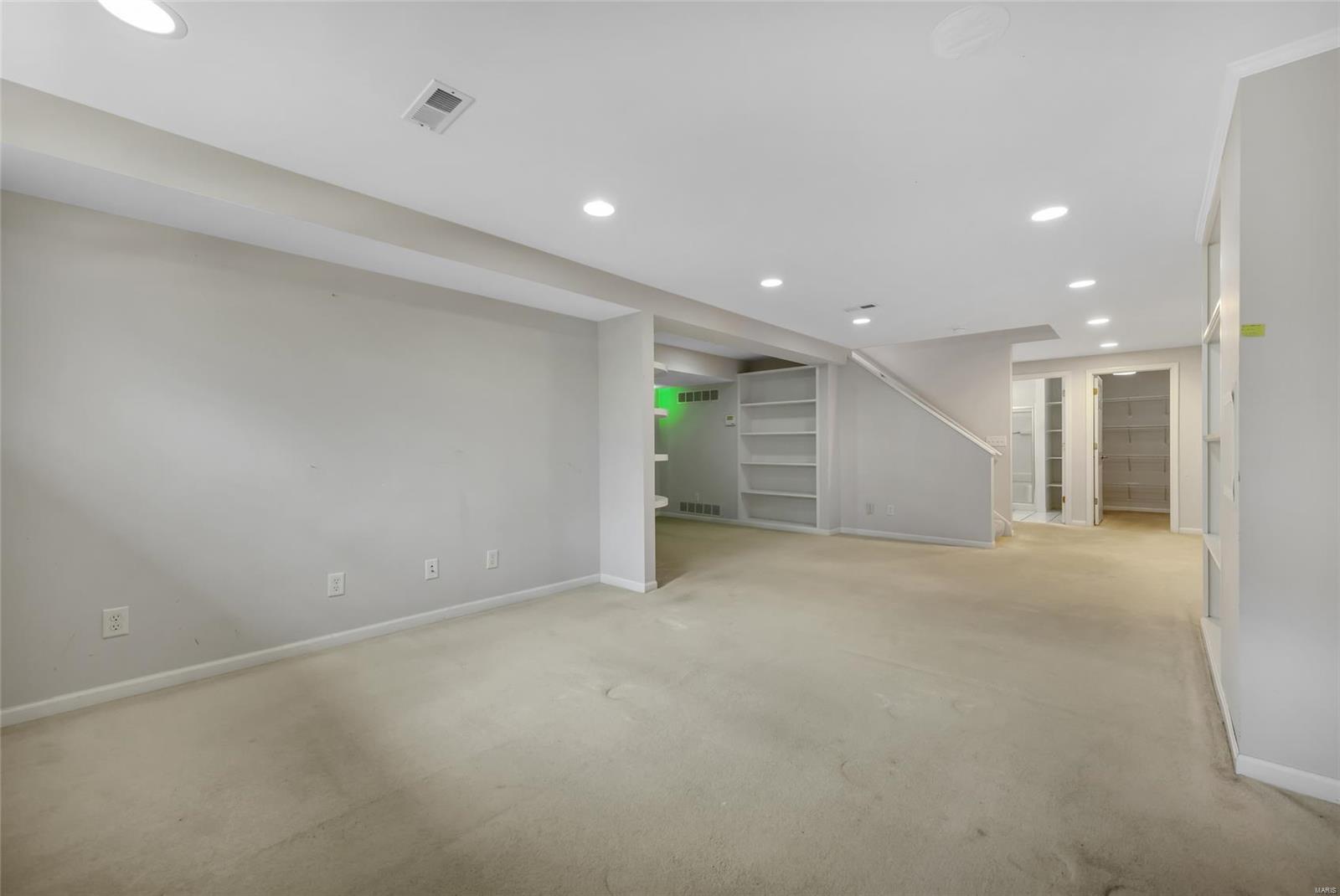 Wildwood, Missouri 63038, United States, 4 Bedrooms Bedrooms, ,4 BathroomsBathrooms,Residential,Pending,112406