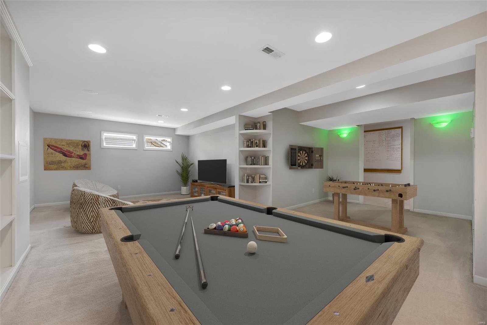 Wildwood, Missouri 63038, United States, 4 Bedrooms Bedrooms, ,4 BathroomsBathrooms,Residential,Pending,112406