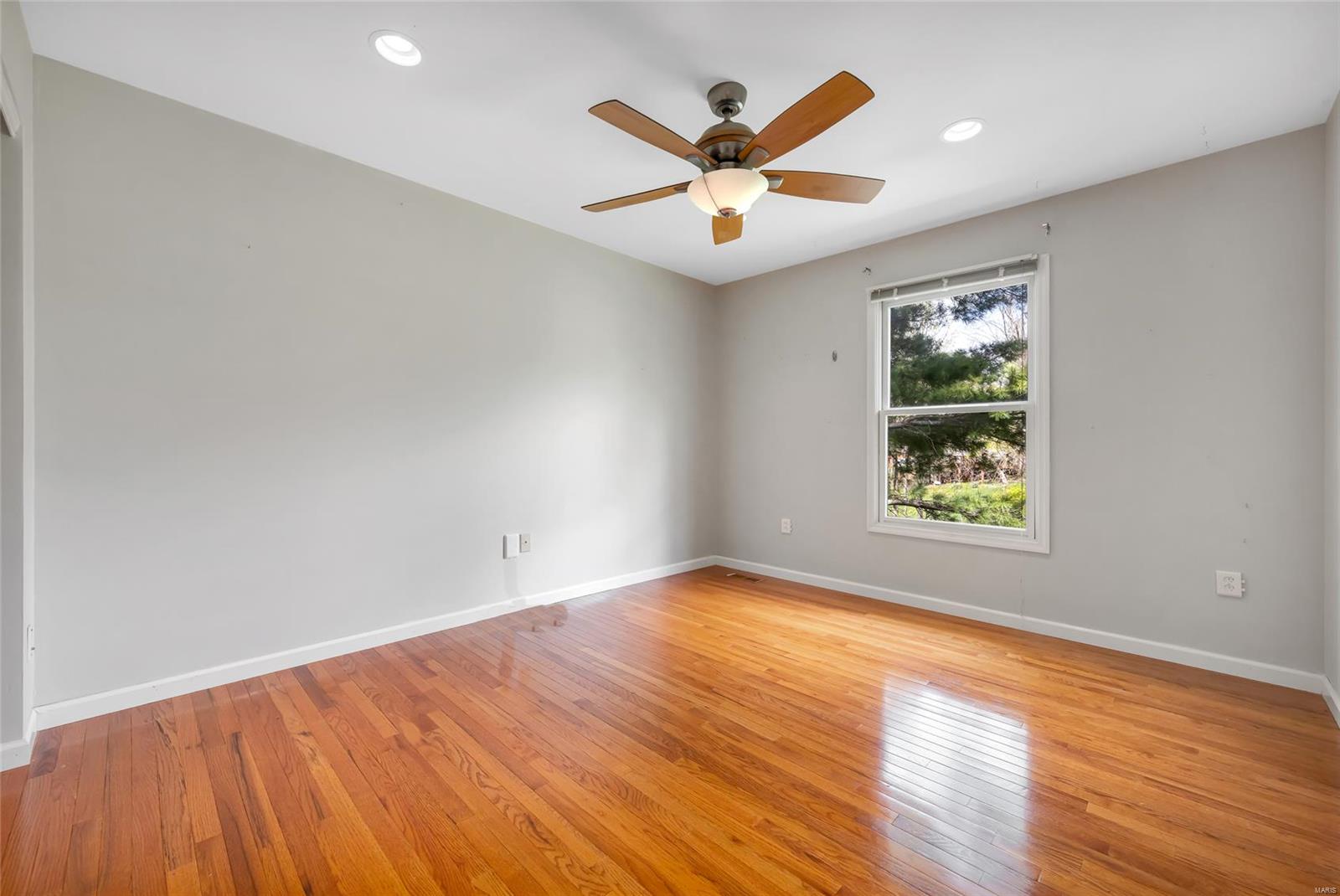 Wildwood, Missouri 63038, United States, 4 Bedrooms Bedrooms, ,4 BathroomsBathrooms,Residential,Pending,112406