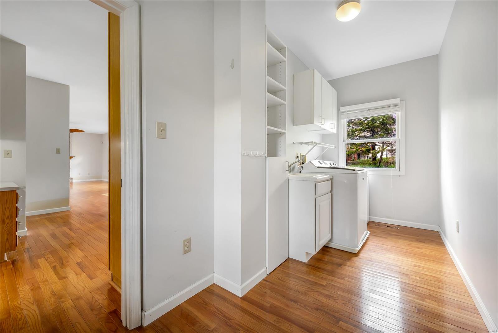 Wildwood, Missouri 63038, United States, 4 Bedrooms Bedrooms, ,4 BathroomsBathrooms,Residential,Pending,112406