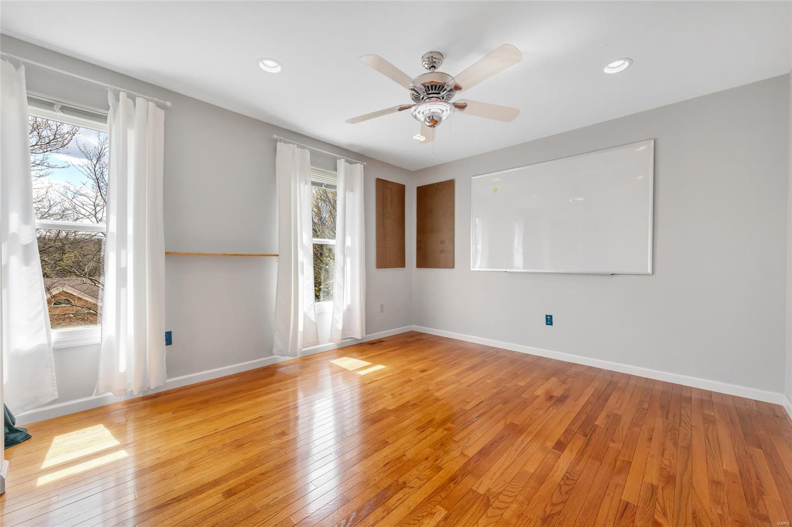 Wildwood, Missouri 63038, United States, 4 Bedrooms Bedrooms, ,4 BathroomsBathrooms,Residential,Pending,112406