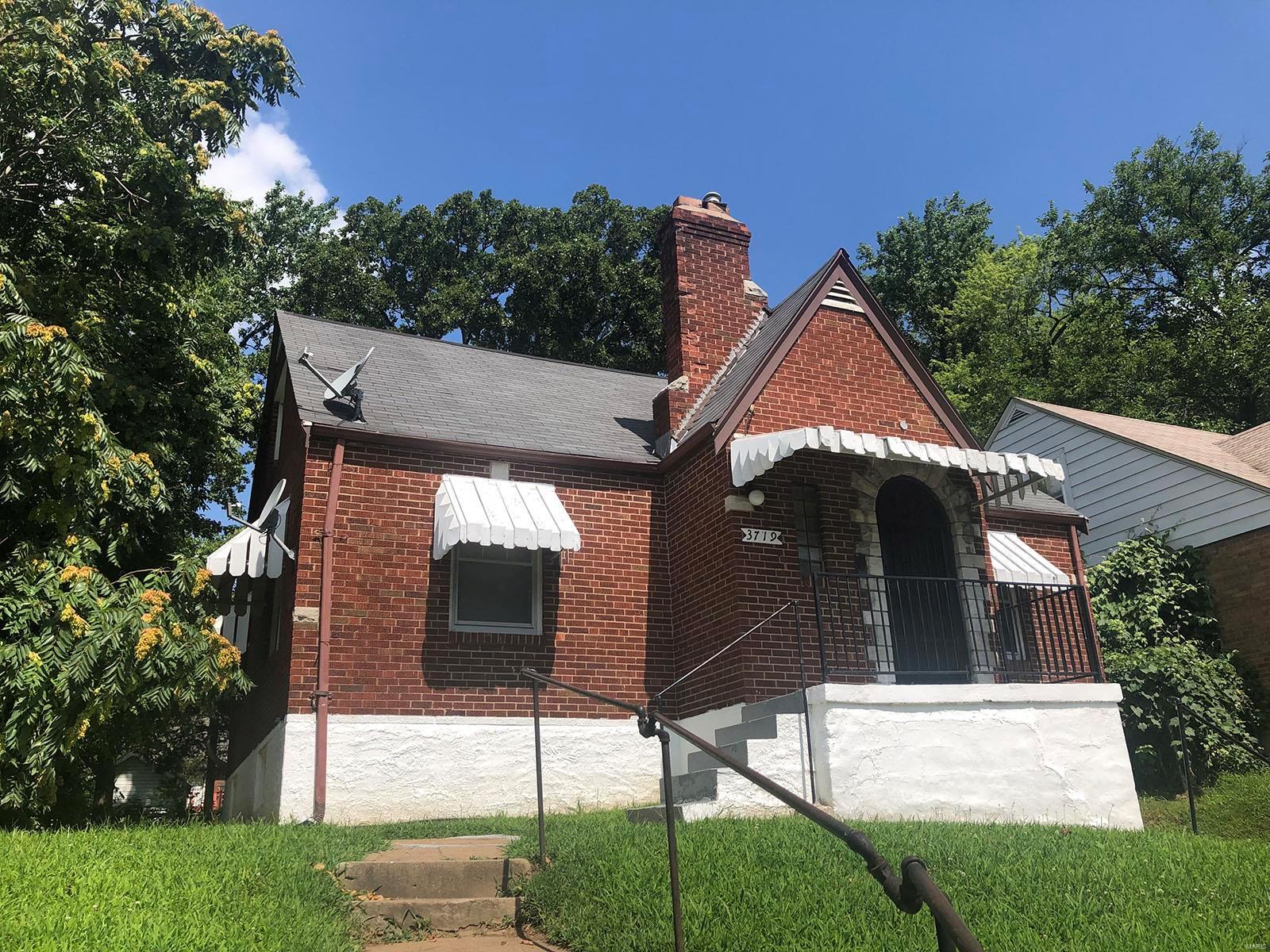 Arbor Terrace - Residential
