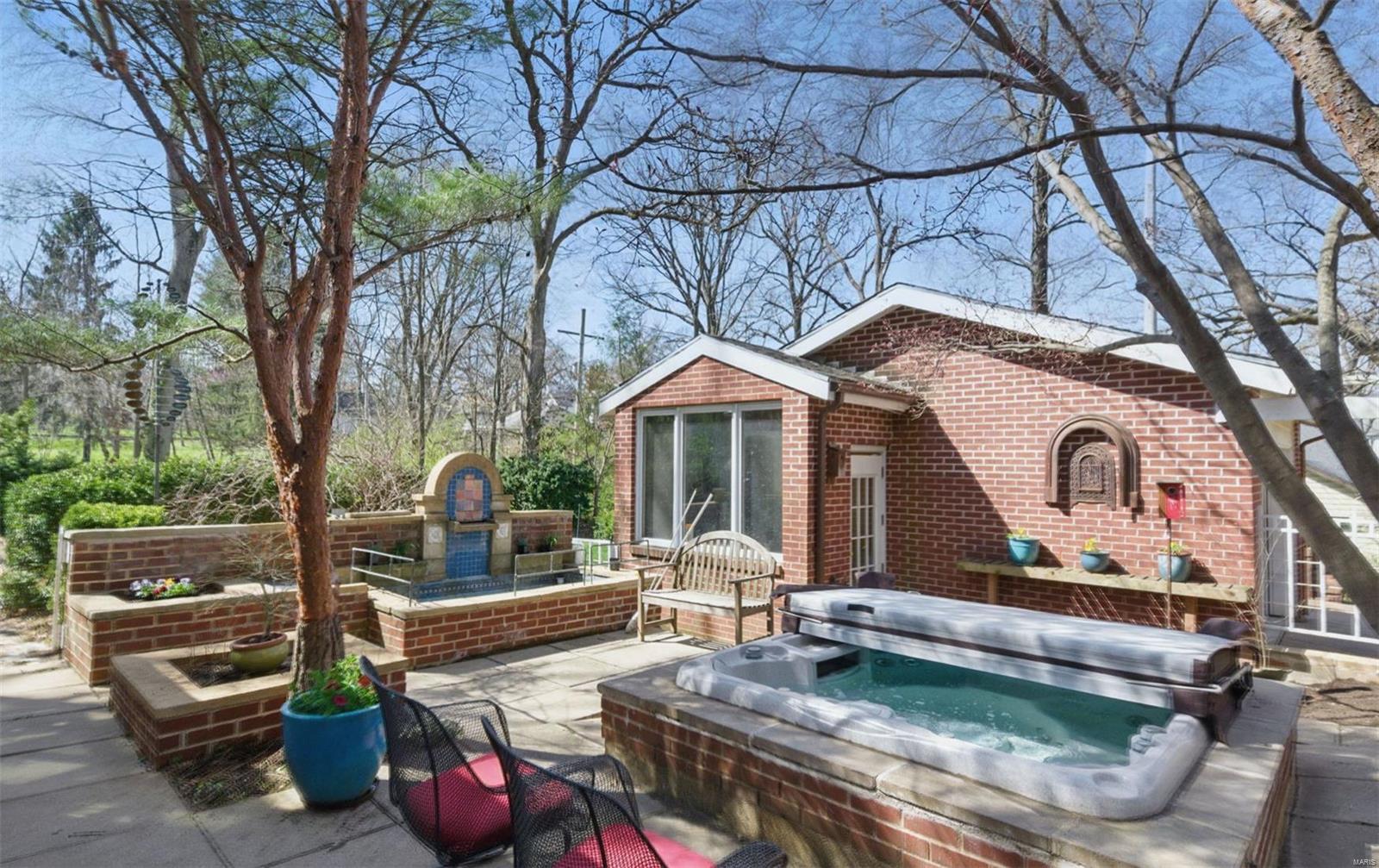 418 W Jackson Road
