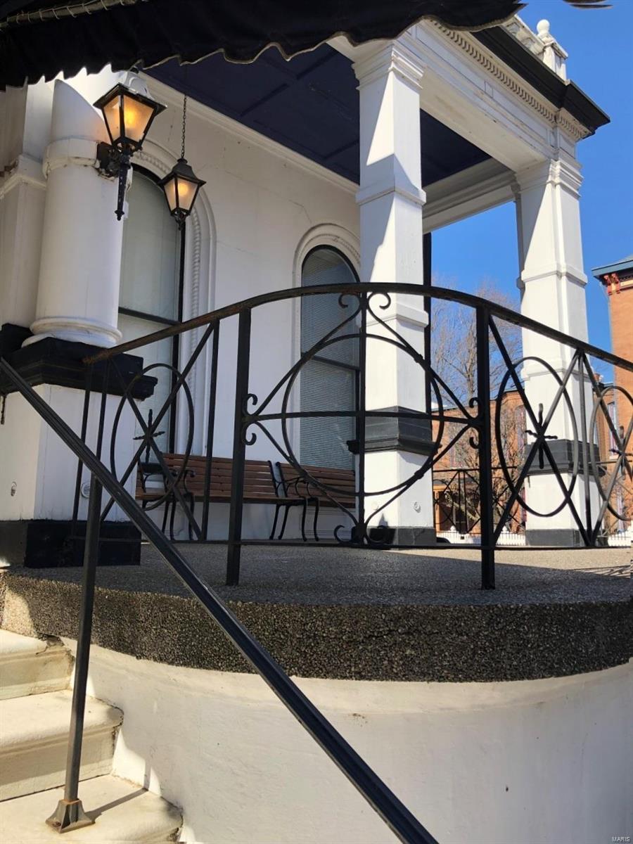 Lafayette Square - Residential