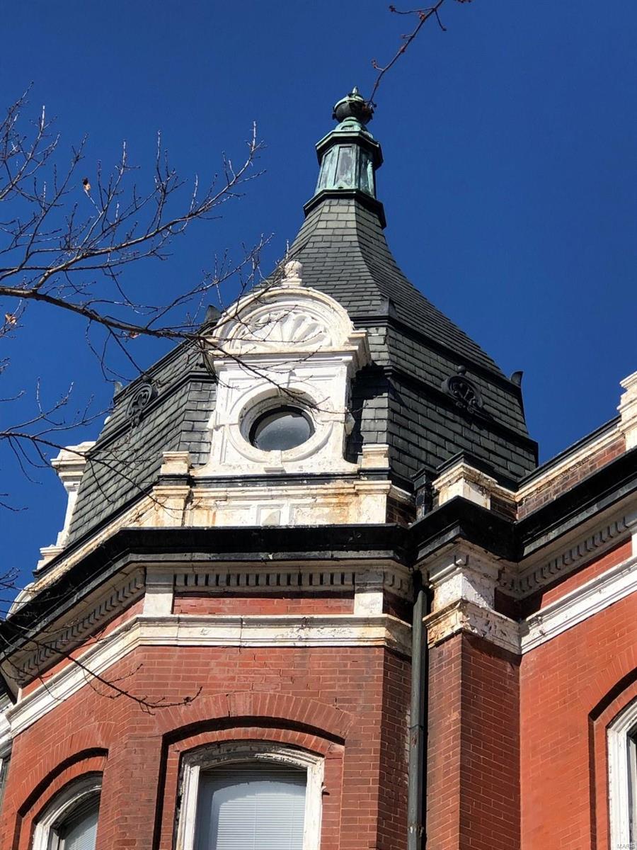 Lafayette Square - Residential