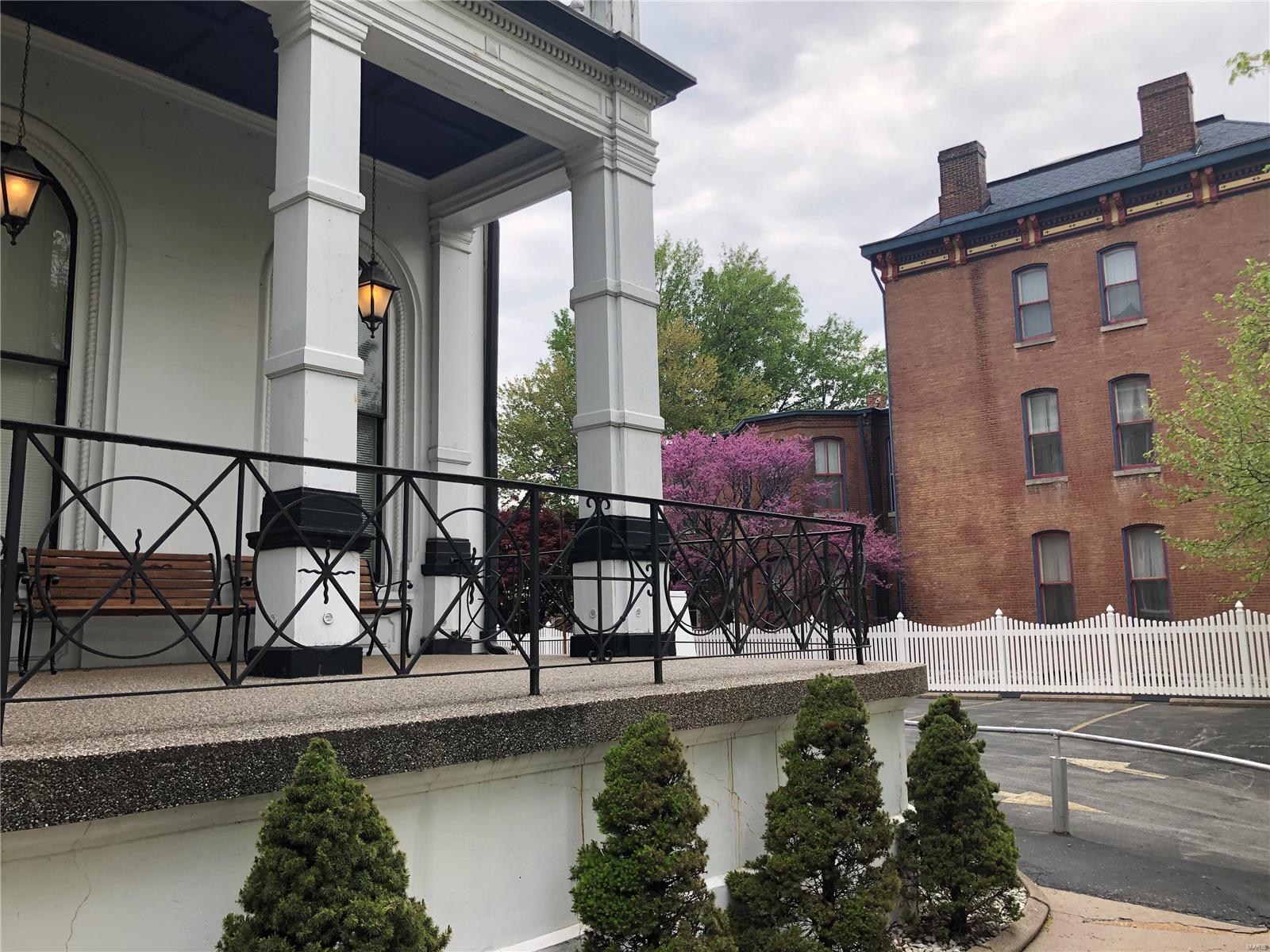 Lafayette Square - Residential