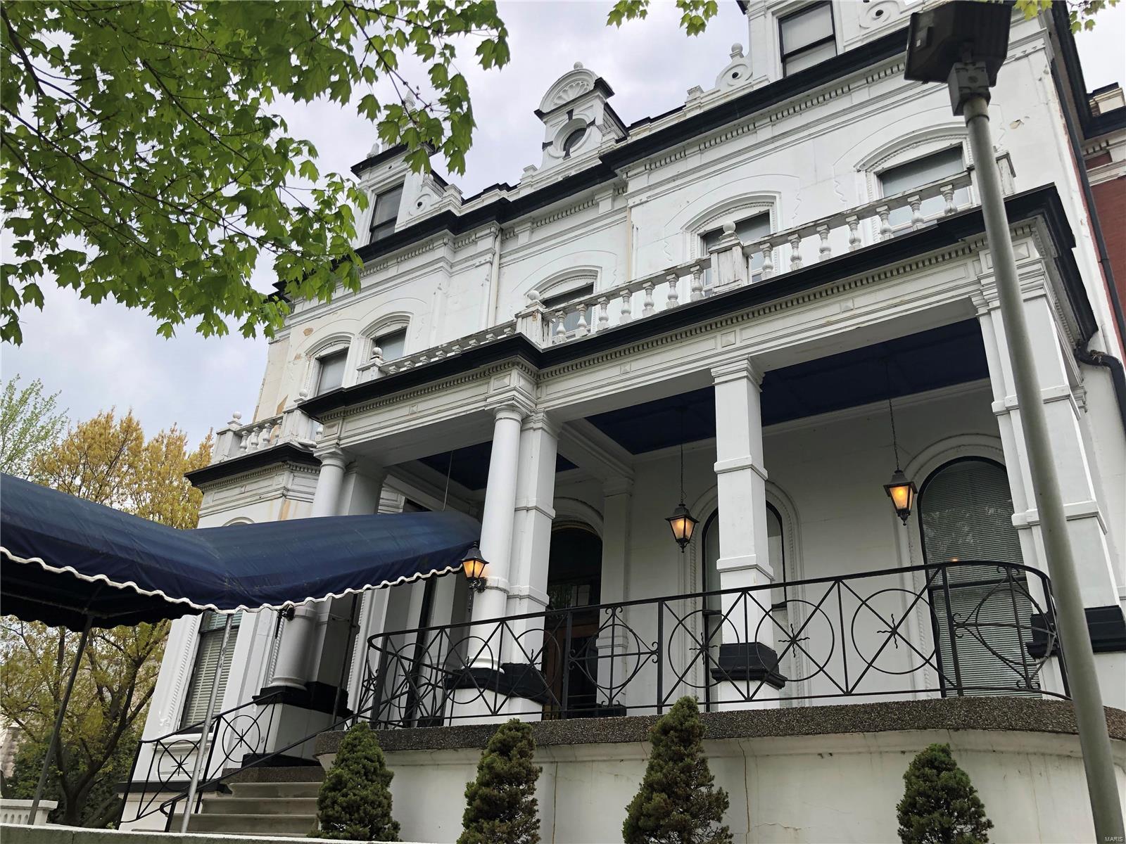 Lafayette Square - Residential