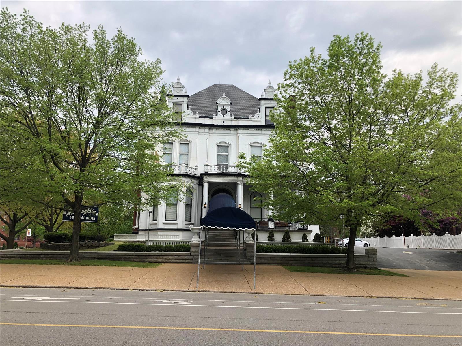 Lafayette Square - Residential