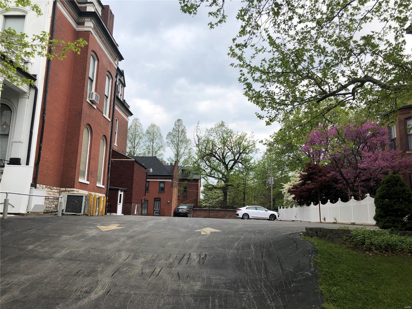 Lafayette Square - Residential