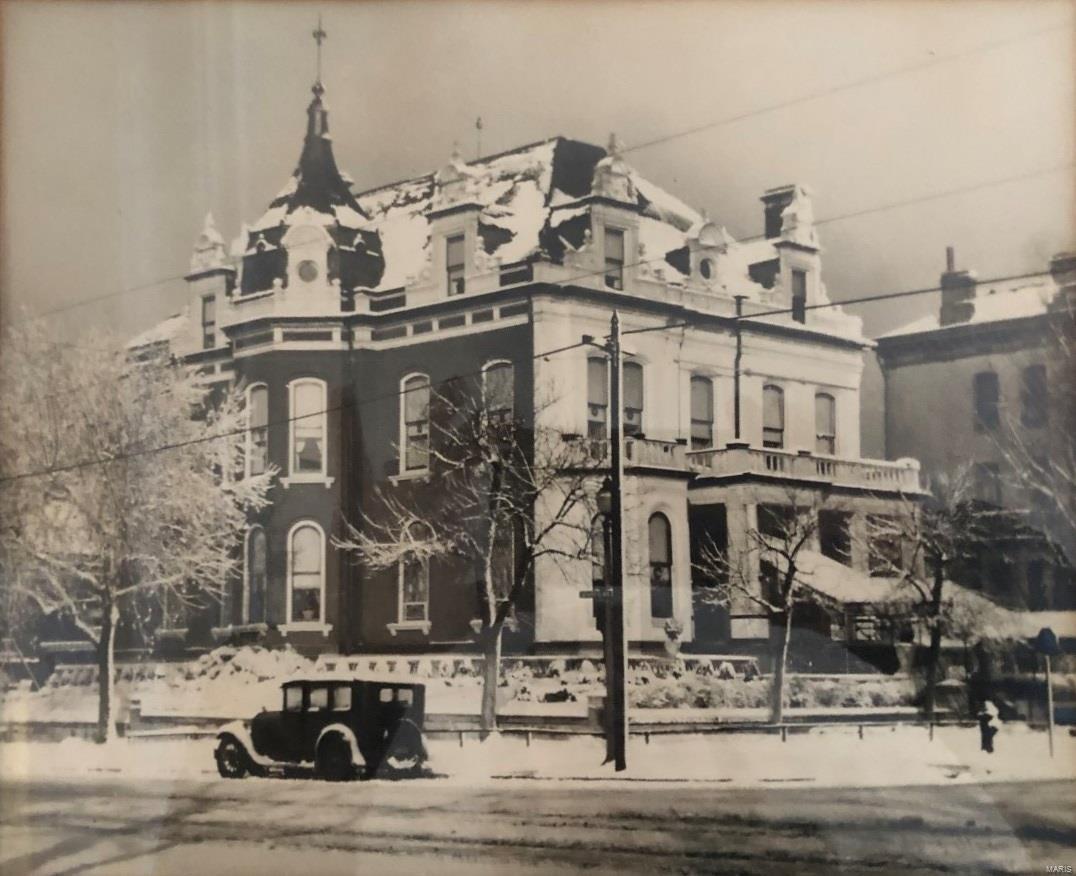Lafayette Square - Residential