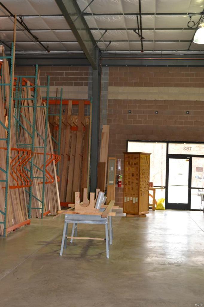 Autozone Sub - Commercial Sale