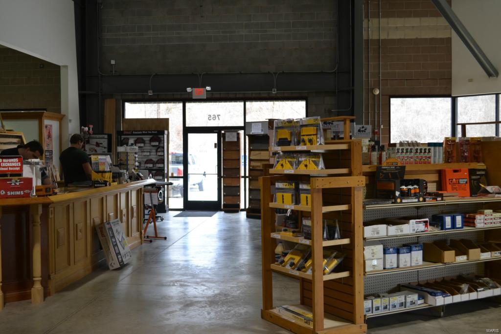 Autozone Sub - Commercial Sale