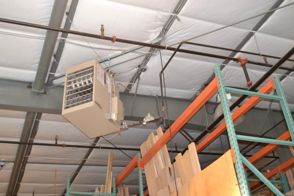 Autozone Sub - Commercial Sale