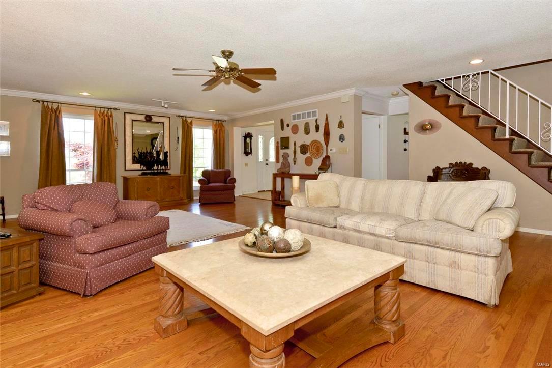 Royal Acres 5 - Residential