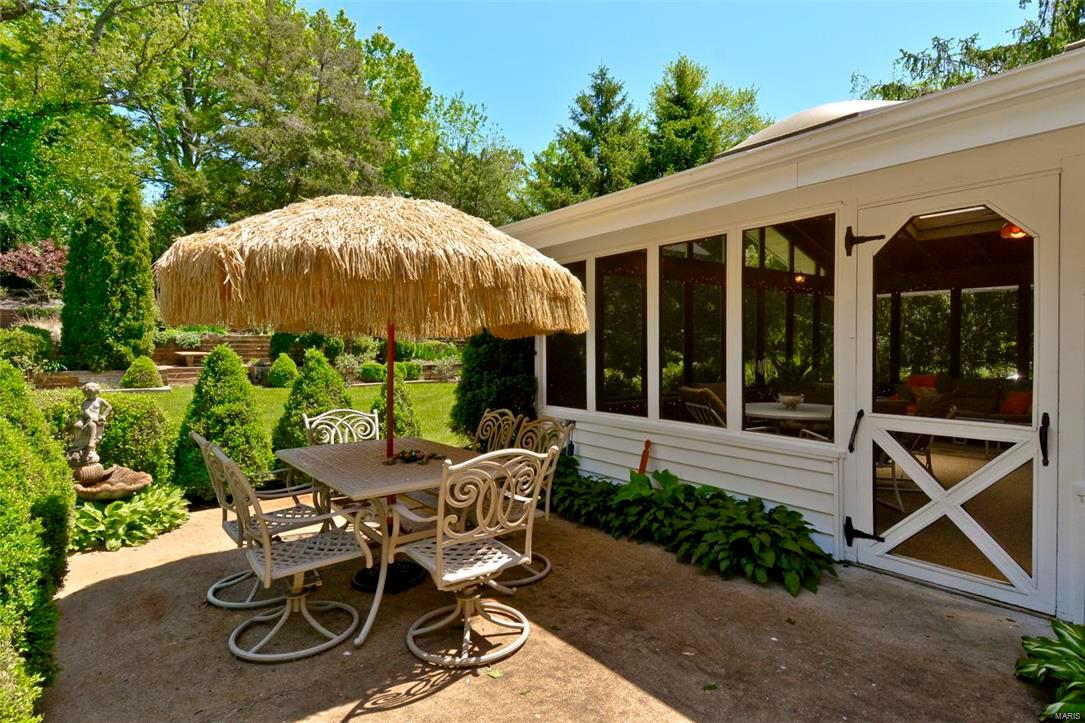 Royal Acres 5 - Residential