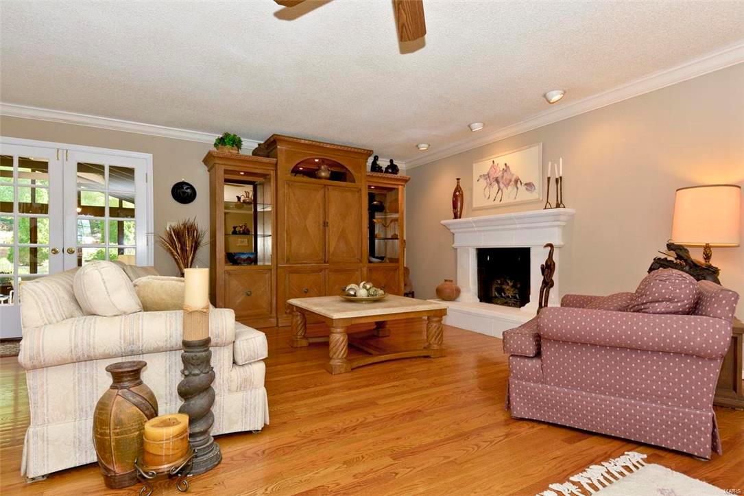 Royal Acres 5 - Residential