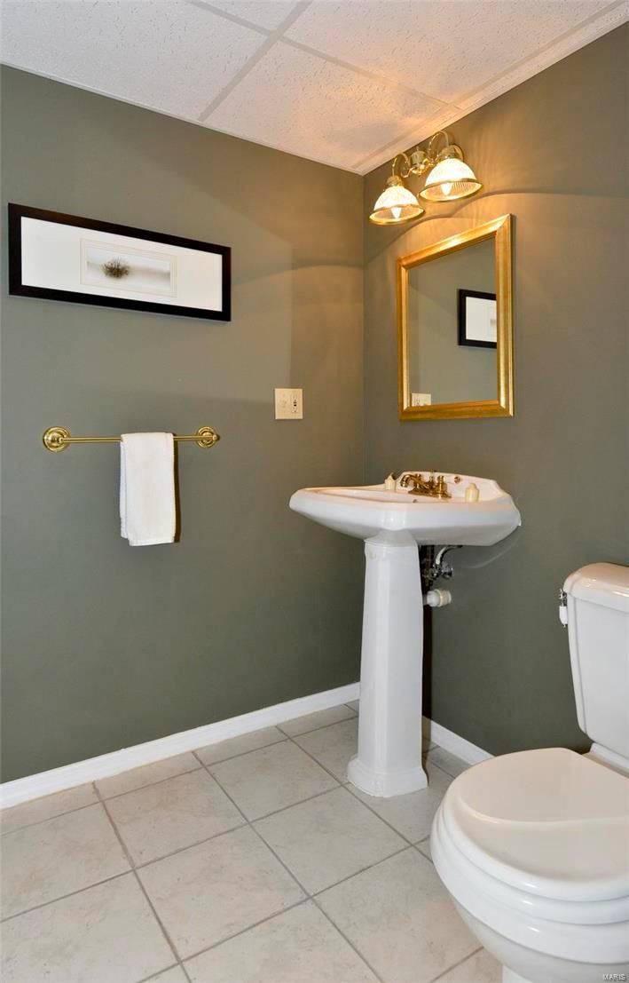 Royal Acres 5 - Residential