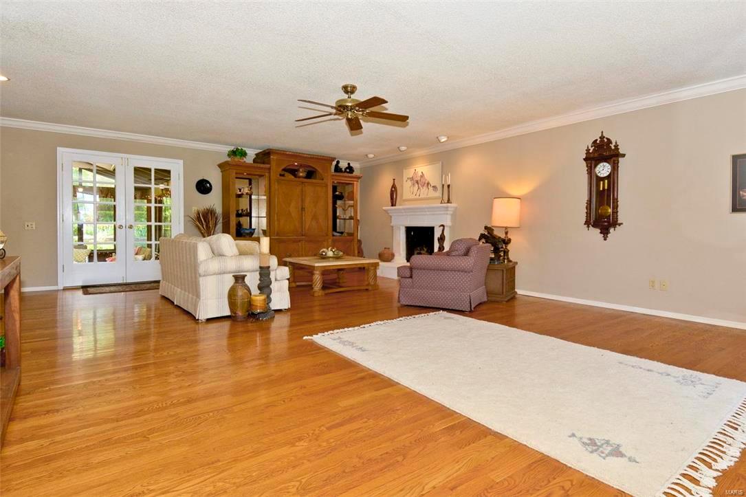 Royal Acres 5 - Residential