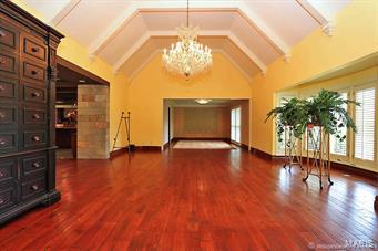 RIDGEWOOD - Residential