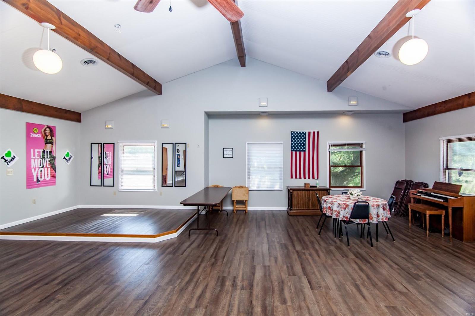 Lakeside Landing - Residential Income