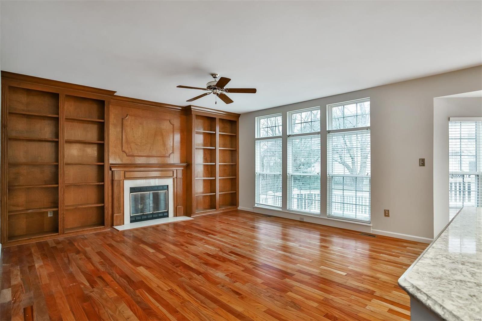 St Louis, Missouri 63122, United States, 4 Bedrooms Bedrooms, ,3 BathroomsBathrooms,Residential,Pending,5917