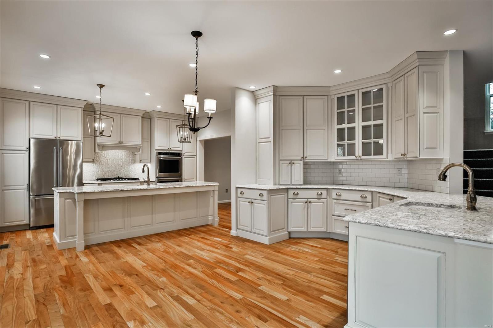 St Louis, Missouri 63122, United States, 4 Bedrooms Bedrooms, ,3 BathroomsBathrooms,Residential,Pending,5917