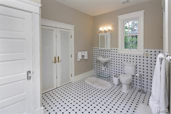 Section 1-44-5 Bdy Adj Aka Woodlawn - Residential