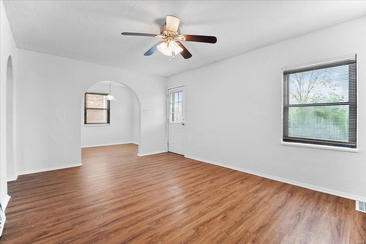 Mehlville, Missouri 63125, United States, 1 Bedroom Bedrooms, ,1 BathroomBathrooms,Residential,Active,109602