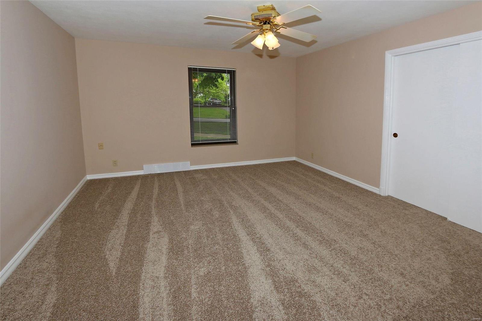 Surrey Lane Corners Unit 1 - Residential