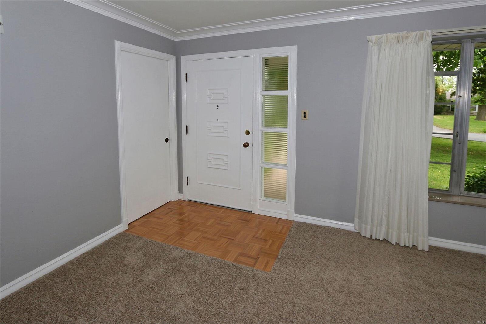 Surrey Lane Corners Unit 1 - Residential