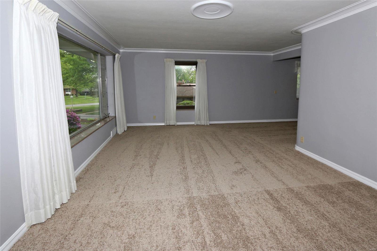 Surrey Lane Corners Unit 1 - Residential