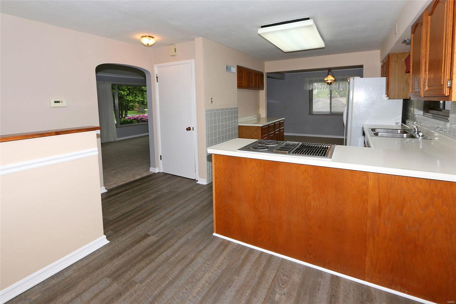 Surrey Lane Corners Unit 1 - Residential