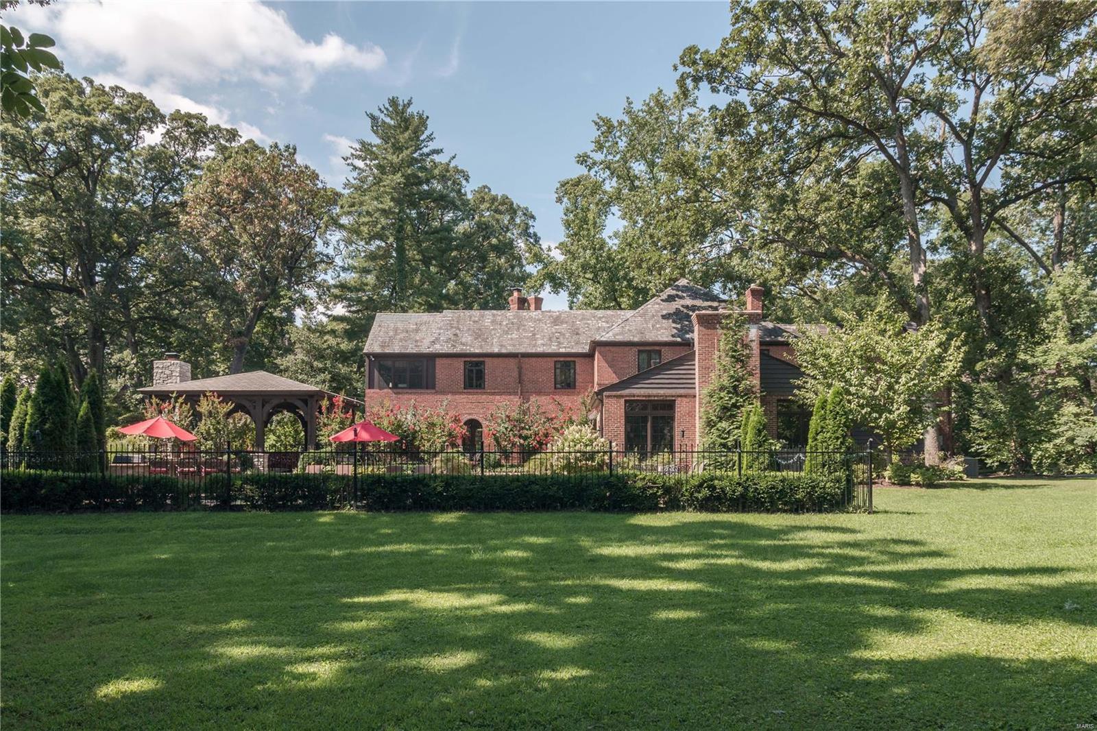 Old Westbury - Residential