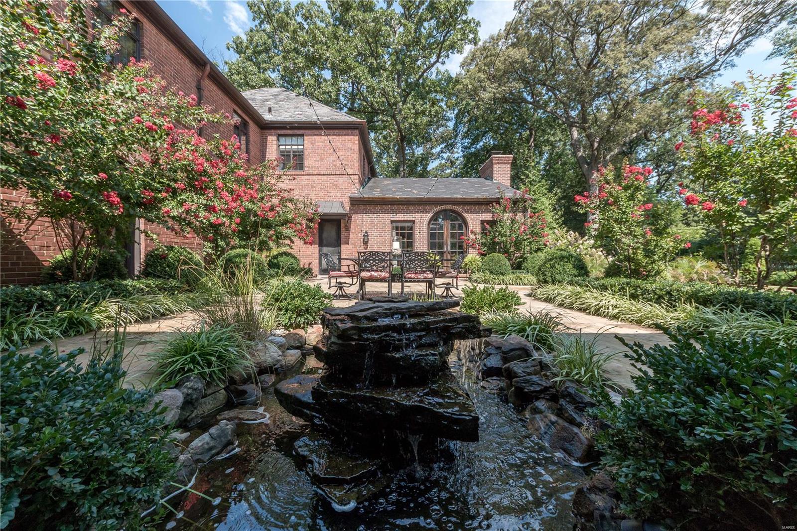 Old Westbury - Residential