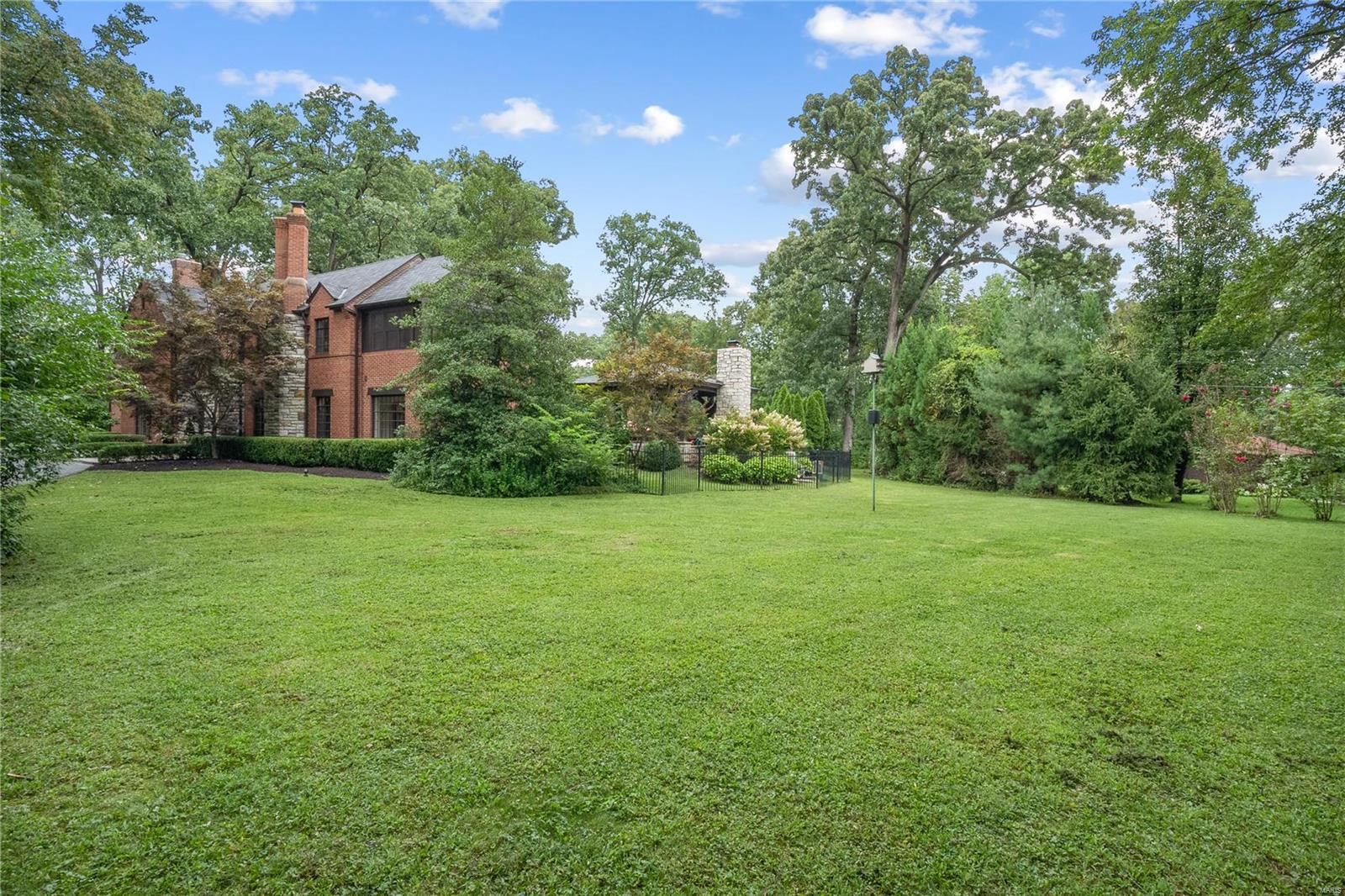 Old Westbury - Residential