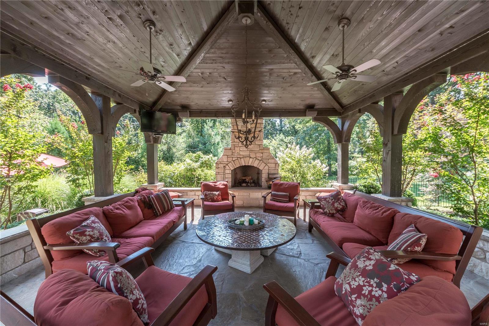 Old Westbury - Residential