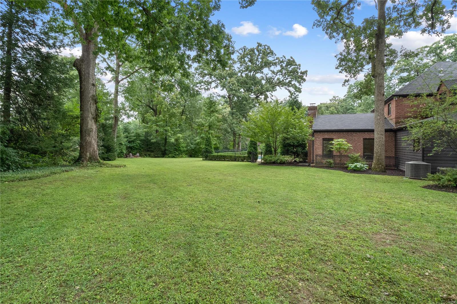Old Westbury - Residential