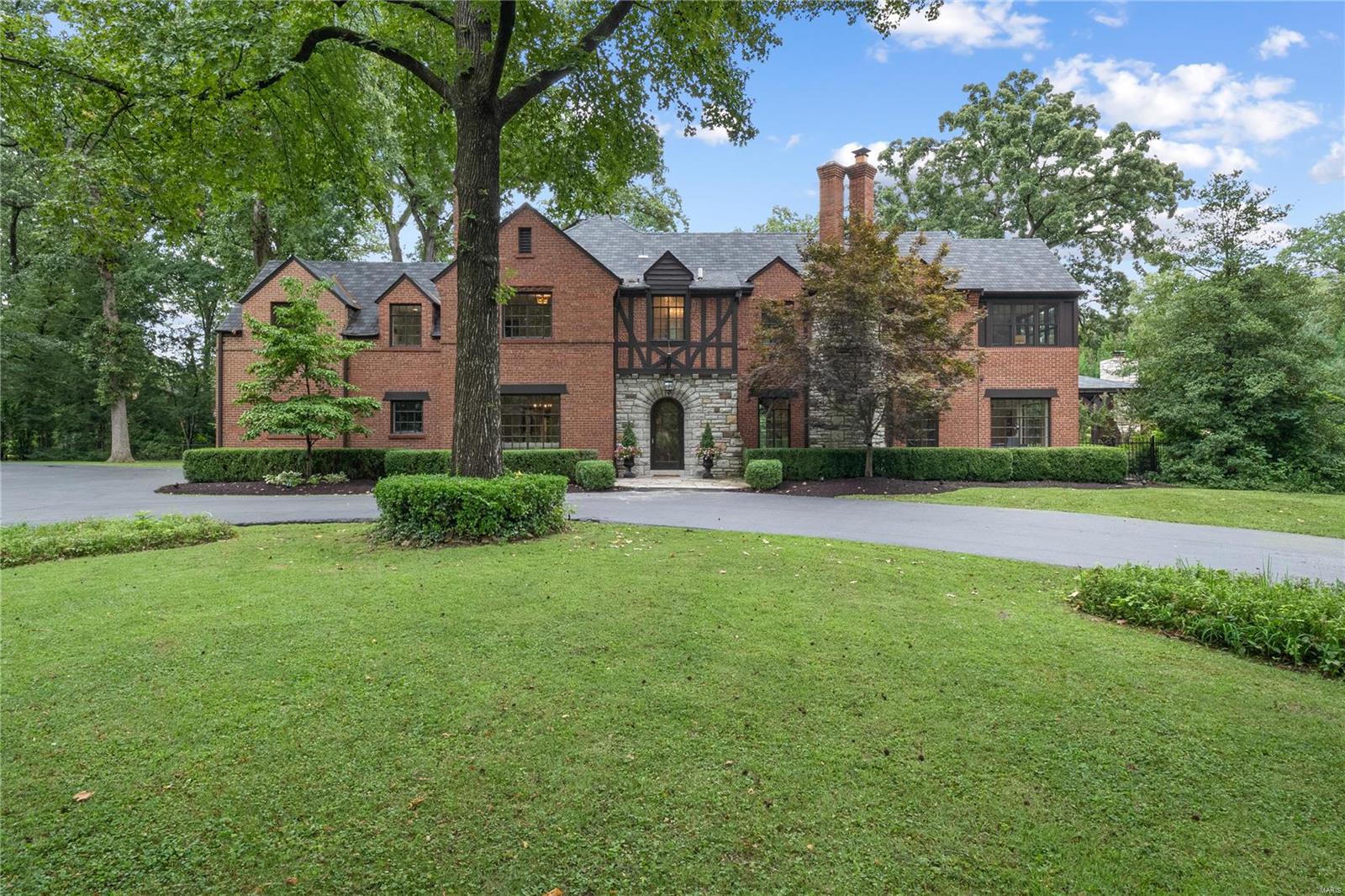 Old Westbury - Residential