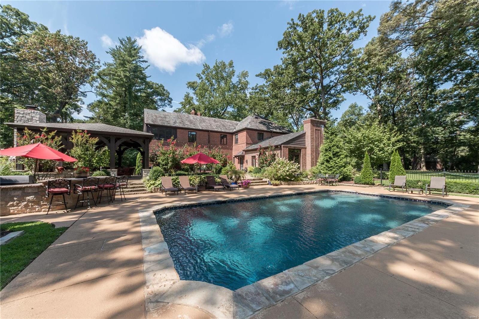 Old Westbury - Residential