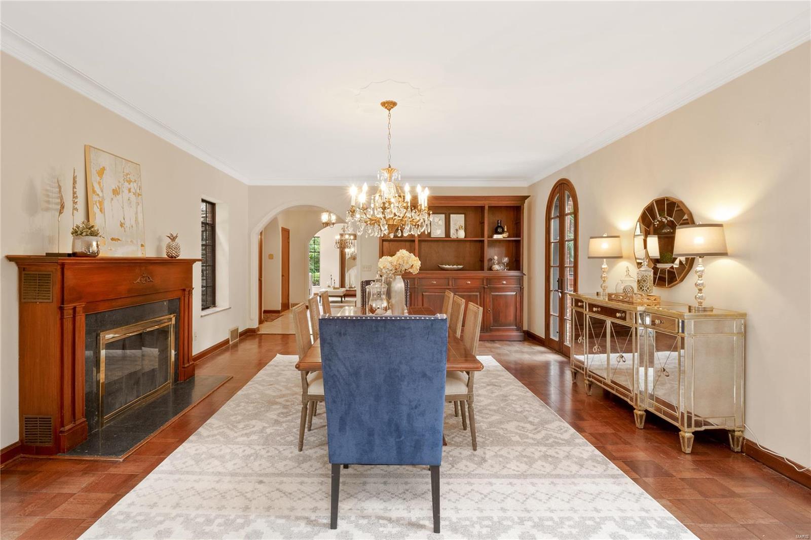 Old Westbury - Residential