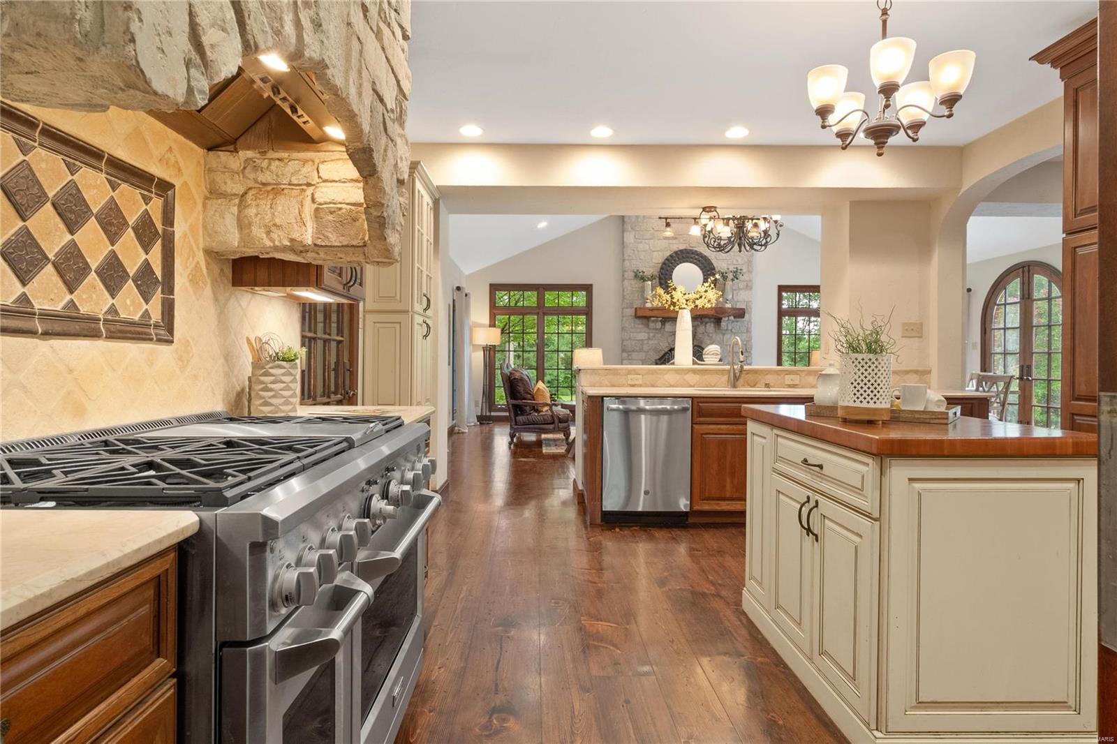 Old Westbury - Residential