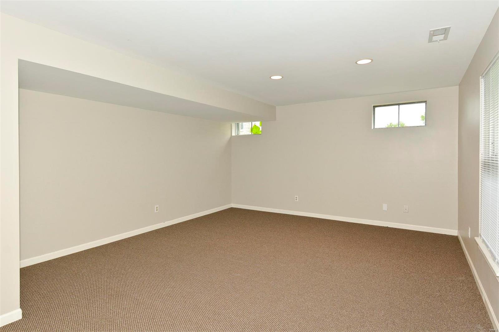 Cambridge Manor #2 - Residential