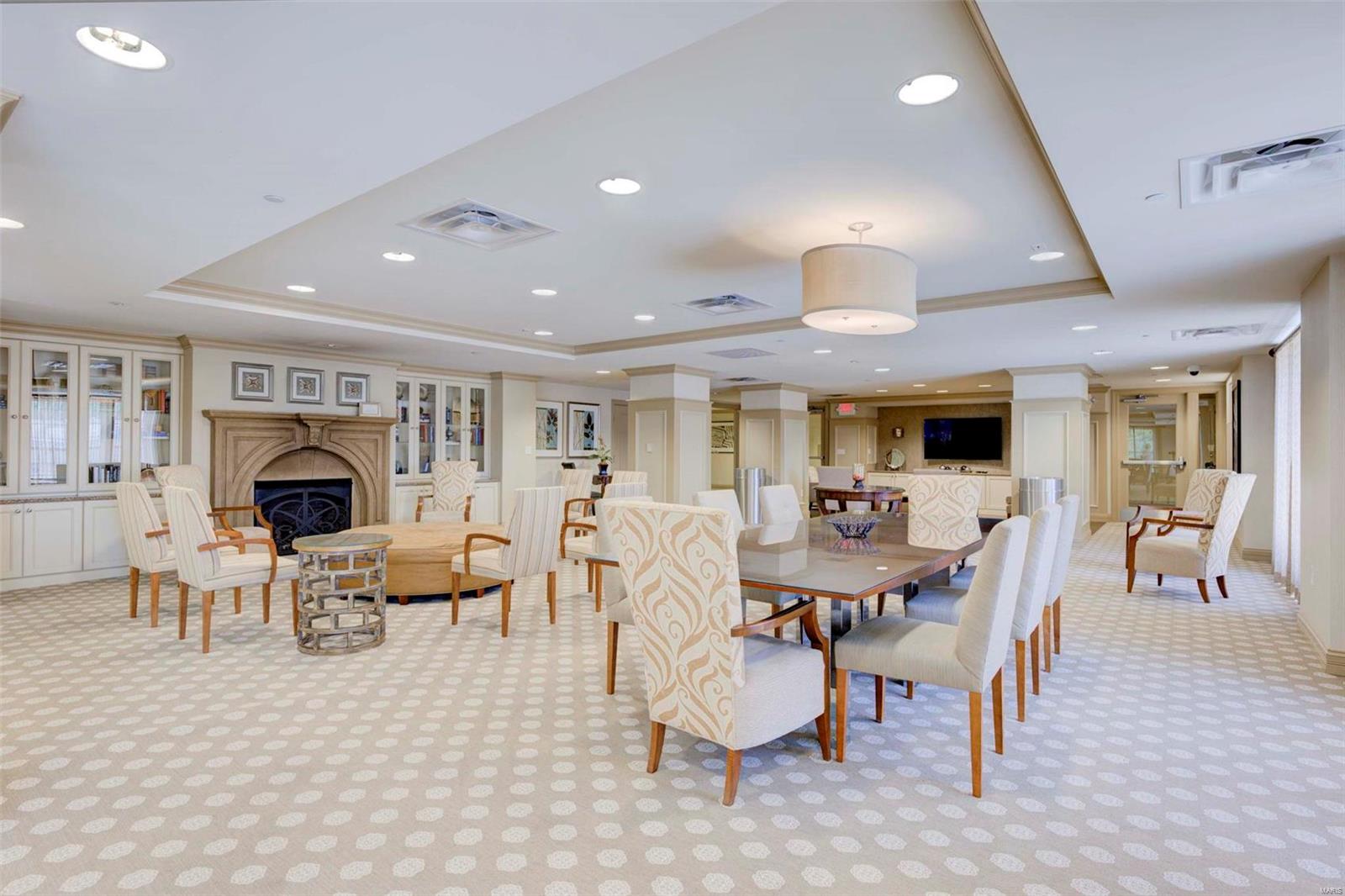 Park Plaza Residential Condo - Residential