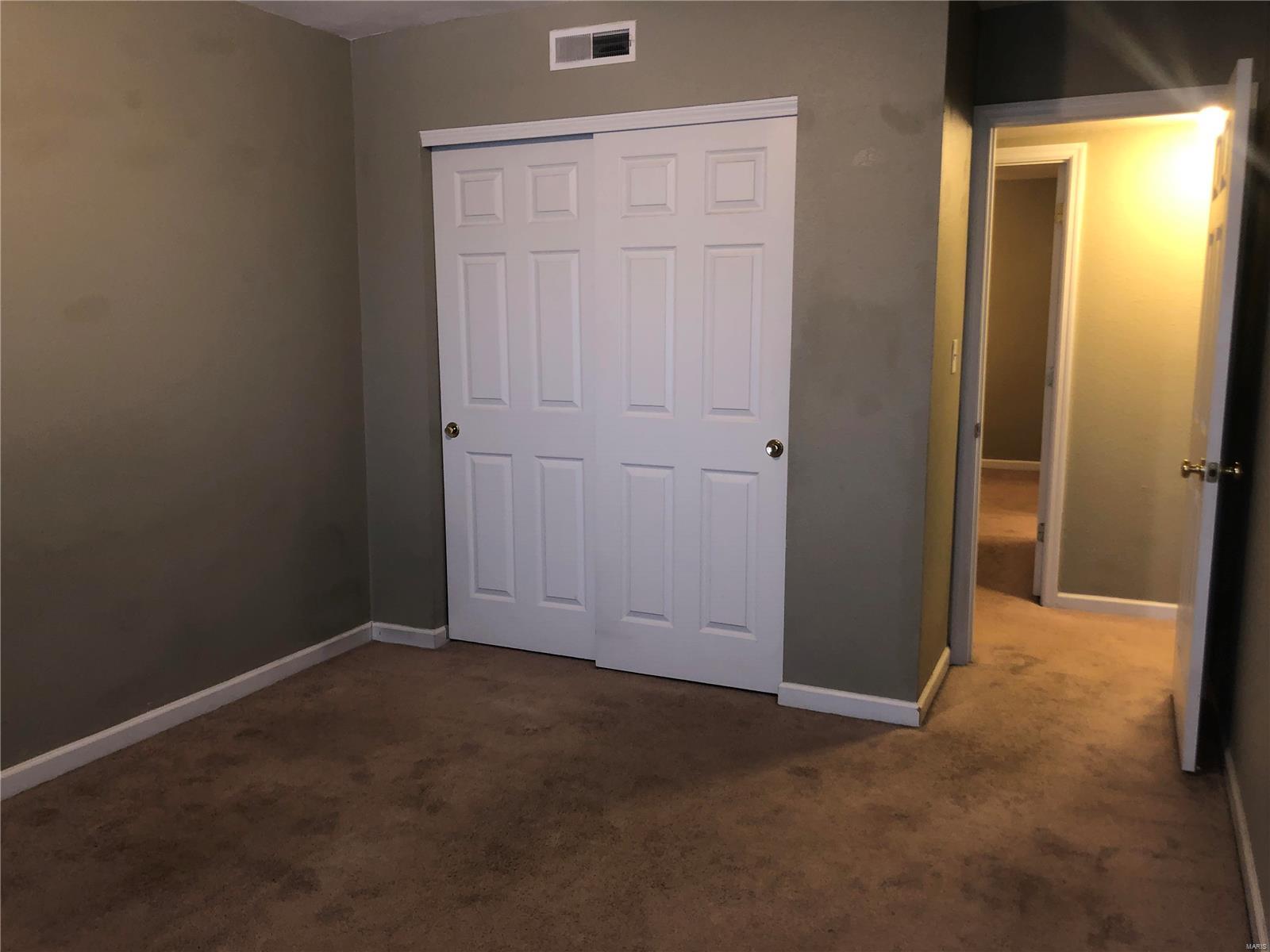 Greenbriar Condo - Residential